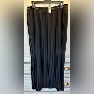Aerie Balletcore black pleated Maxi skirt